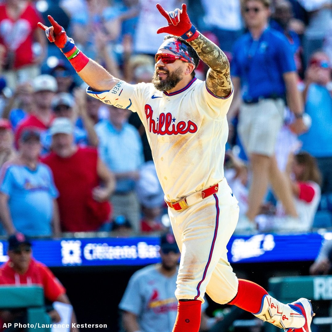 ESPNInsights's tweet photo. The Fightin' Phils strike again! 😤

The Phillies trailed the Cardinals, 4-0, entering the bottom of the 9th and came back to win 6-4 on a 459 ft home run off the bat of Kyle Schwarber! 

Teams are now a combined 2-762 this season when trailing by 4 entering the 9th. https://t.co/vsaGph2Qsv