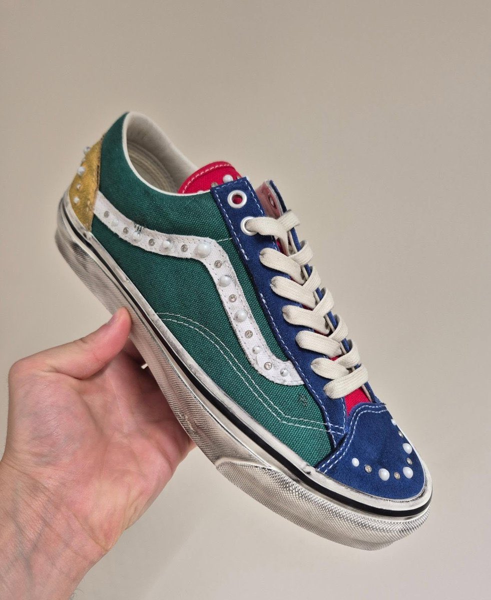 thesnkrsleaker's tweet photo. 🗓️ Release date - Vans LX Old Skool 36 Pearlized ‘Multi’ drops September 10th https://t.co/GkIO6O4suA