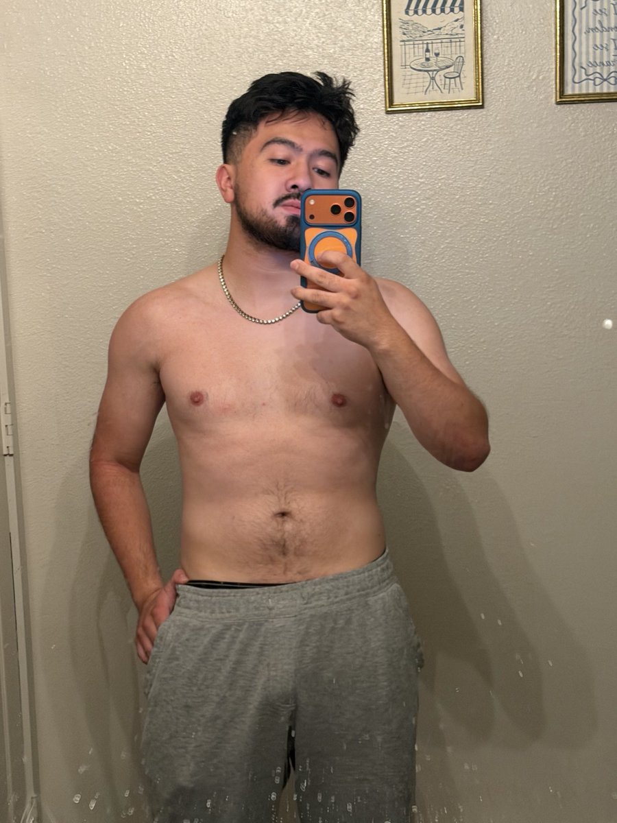 Efrapapi88's tweet photo. @asianbaeby08 Mexican here who loves asians 23 hmu bebecita https://t.co/4z71vtpUQU