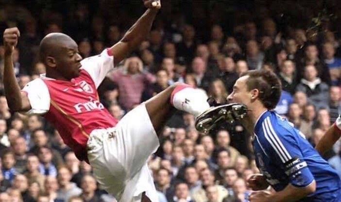 TheMerinoChant's tweet photo. @MckirdsGolfTour Kick racism out of football https://t.co/mgnL5JDrX9