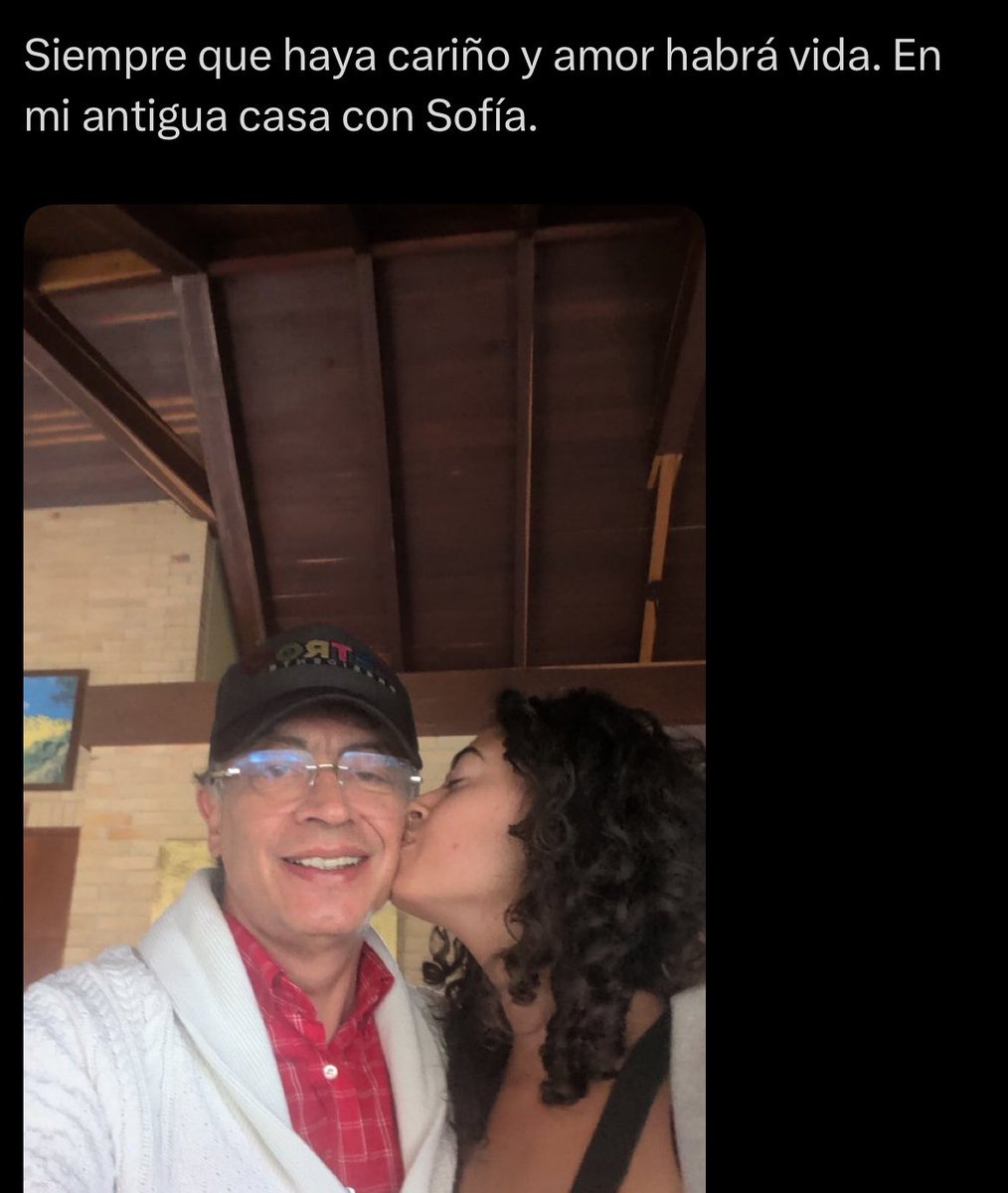 anawbo's tweet photo. Mi hogar/ con Sofía 👍🏻

JAKSJAKAKAKAKA https://t.co/uffnhdGQzz