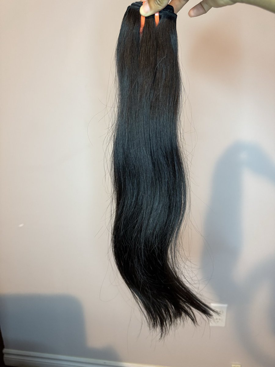 _lataavia's tweet photo. guysssss I just put out my own hair line, where I sell affordable raw hair (specifically in the GTA area). DM me if you’re interested! https://t.co/Yg3Fzwa0r7