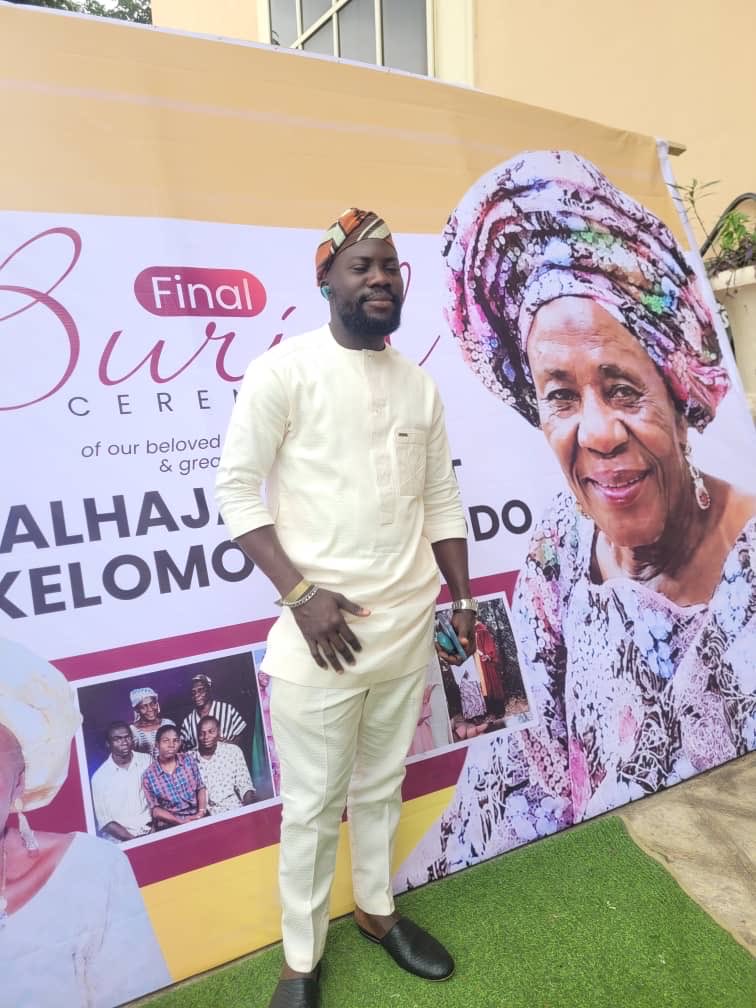 official_Ola_'s tweet photo. Last Friday was amazing 
#owambe 
#Partyjollof
#SelfLove
#Abulalovers https://t.co/8tdFK2xWLk
