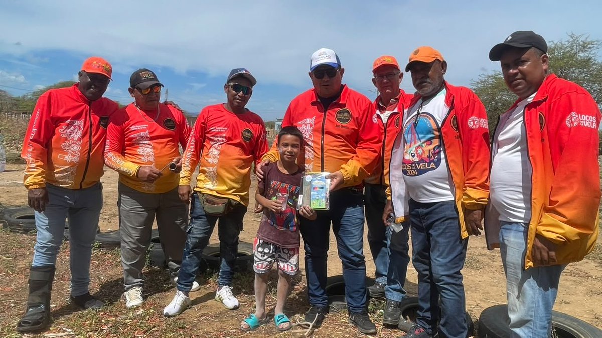 alberto75jose's tweet photo. La Fundación Cultural Santos Inocentes, Locos de La Vela, dió inicio al plan vacacional locuras infantiles por noveno año consecutivo, teniendo como punto de partida el sector Colombia Sur de La Vela, municipio Colina. https://t.co/r26Abgkso1
