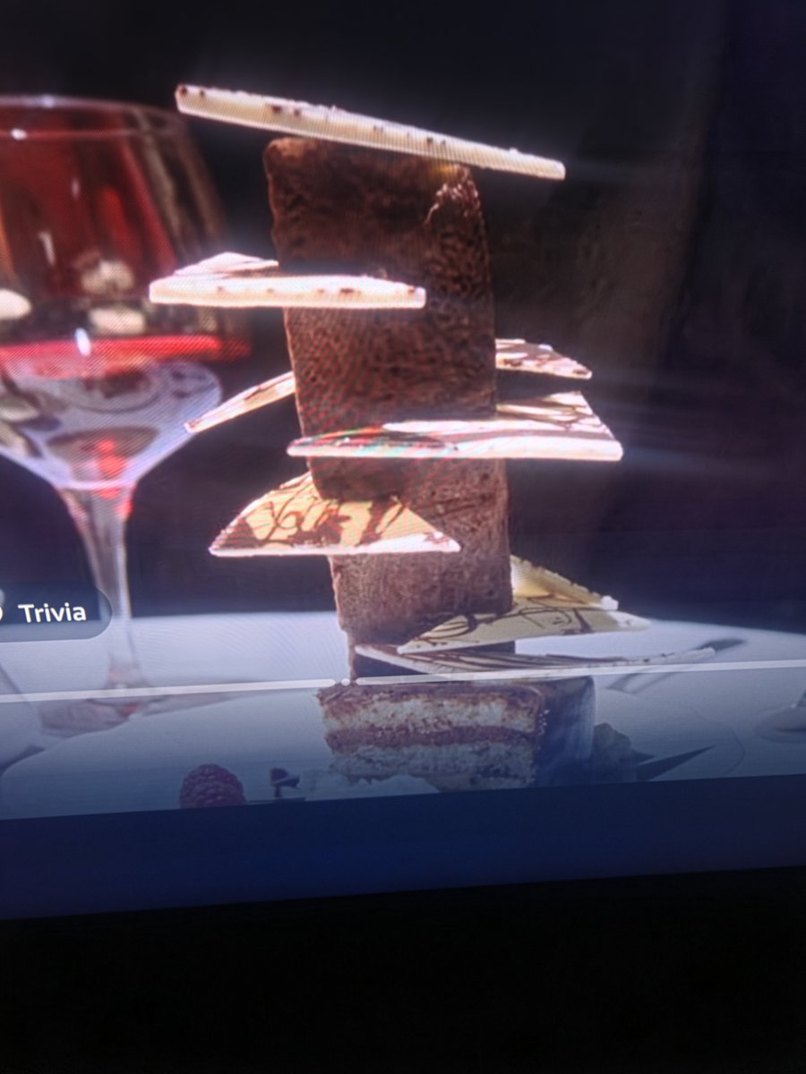 Scoorst's tweet photo. The Departed is a great film but it only gets 4 stars for having us believe that they would serve this monstrosity in a high end French restaurant https://t.co/n4NrILcQz4