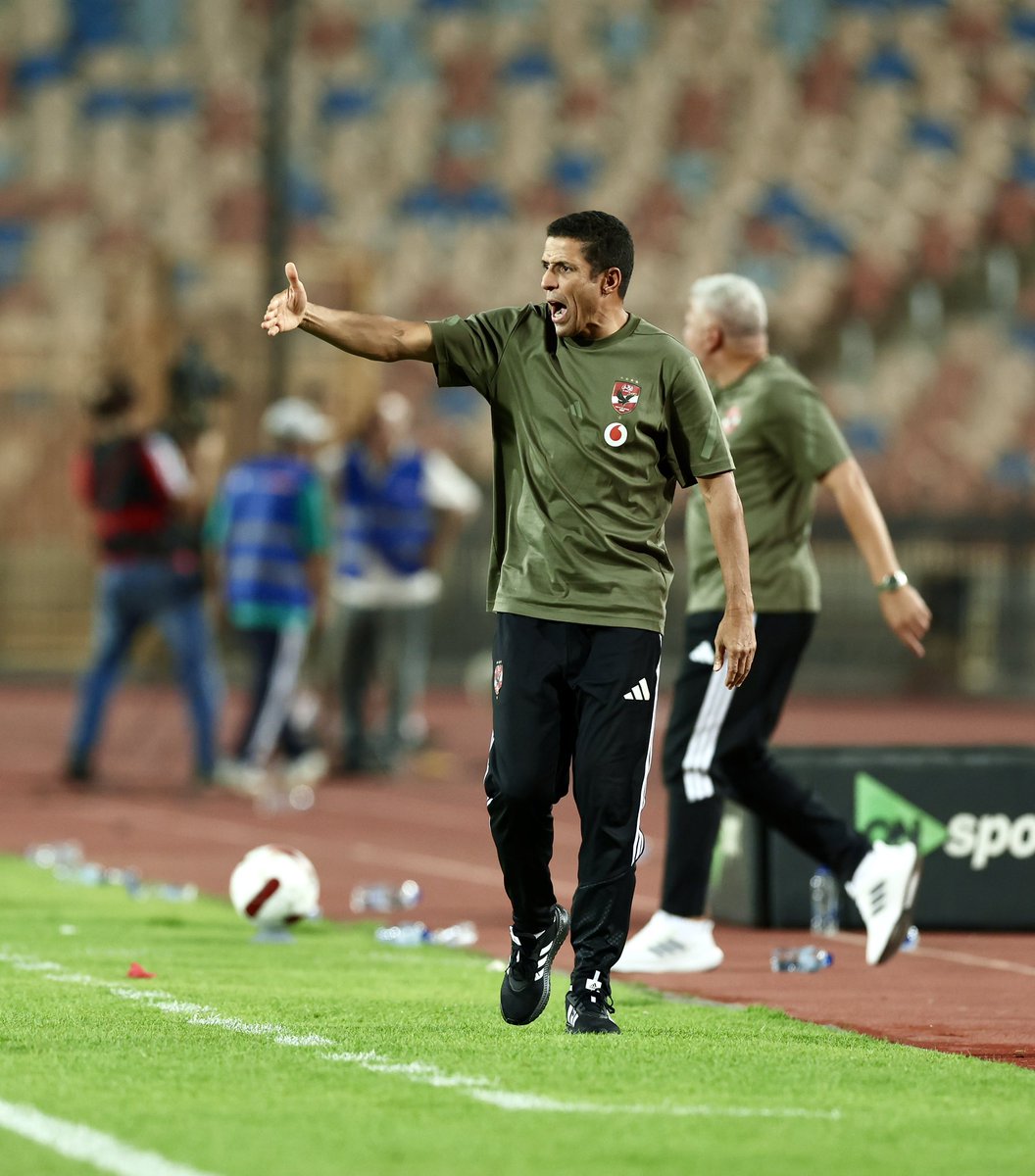AlAhly's tweet photo. الفوز الأول لمدربنا الحسين عموتة في بطولة الدوري 👏🦅 https://t.co/tg6FbrLhLC