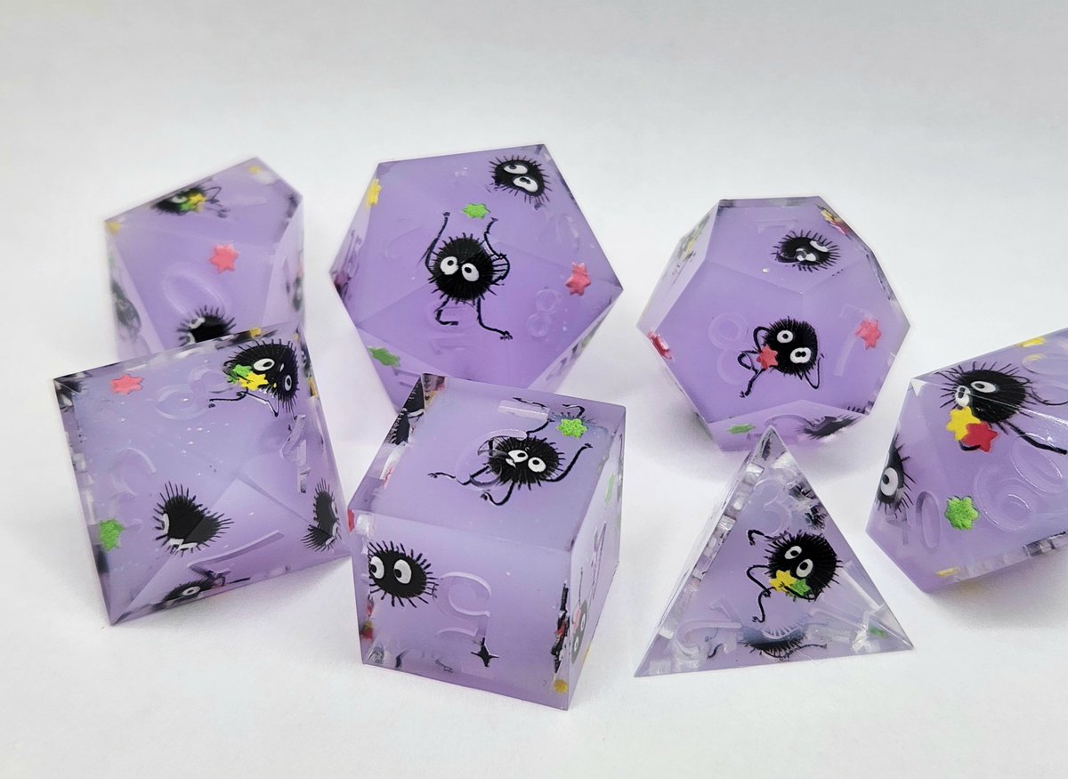 Sinnamon_Dice's tweet photo. Soot Sprite Dice Set ⭐️
#dnd #ttrpg #handmadedice #dice #dungeonsanddragons https://t.co/1qNxW0J4vN