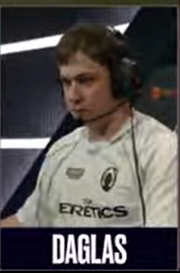 StankBets's tweet photo. You can just tell that Daglas is completely tunnel-visioned here. The guy is just completely lost in the fight. You have a 0-3 Aatrox, with a huge deficit, YOU ARE NOT CARRYING, let your other players carry. How are you ever even looking for an engage, with Orianna still in the TP, you are 4v5. @Nukeduck @mithygg  I applaud you for not jumping out a window having to work with these literal sub humans