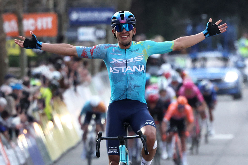 SDemely's tweet photo. Vuelta a España - Stage 3
⭐️⭐️⭐️⭐️⭐️ Tejada
⭐️⭐️⭐️⭐️ Bilbao, Double
⭐️⭐️⭐️ Romeo, Buitrago, Kron
⭐️⭐️ Kuss, Dunbar, Bennett, Beloki
⭐️ Castrillo, Omrzel, Debruyne, Pickering

🃏Sosa

#LaVuelta26 https://t.co/ts2F0EoeRh