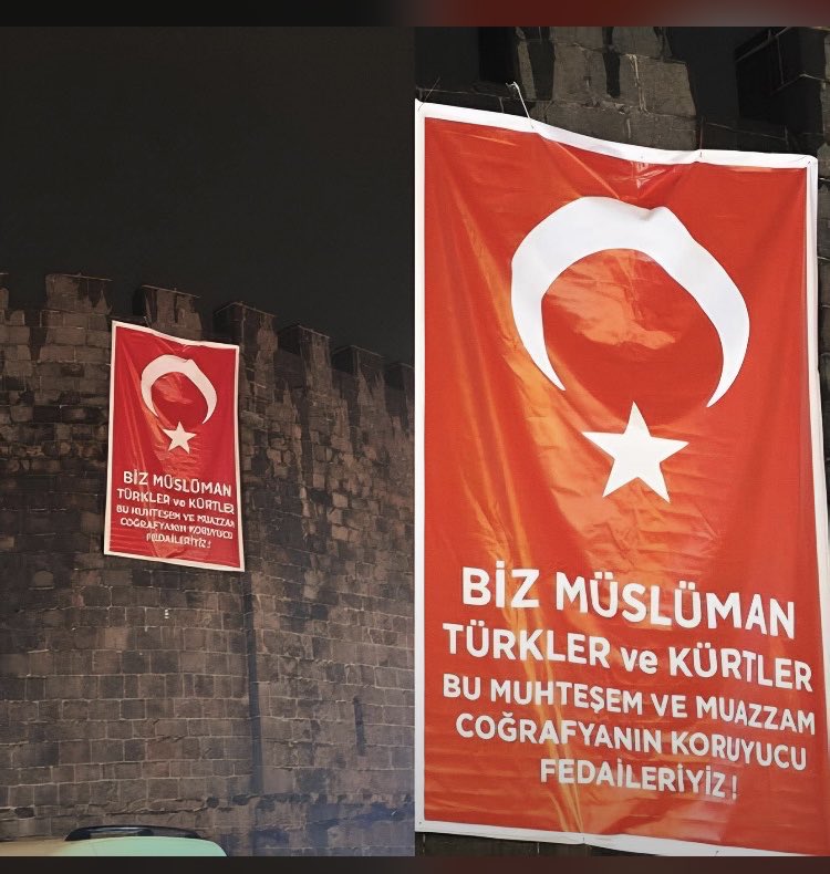 MuslumG31259's tweet photo. @vanhaberbolge Ekmeğinin peşinde olan mazluma el kaldıran haindir! Bizim töremizde alın teri kutsal, işçiye pusu kurmak kalleşliktir.

#BirUmutturYasamak https://t.co/gLjpj80ev4