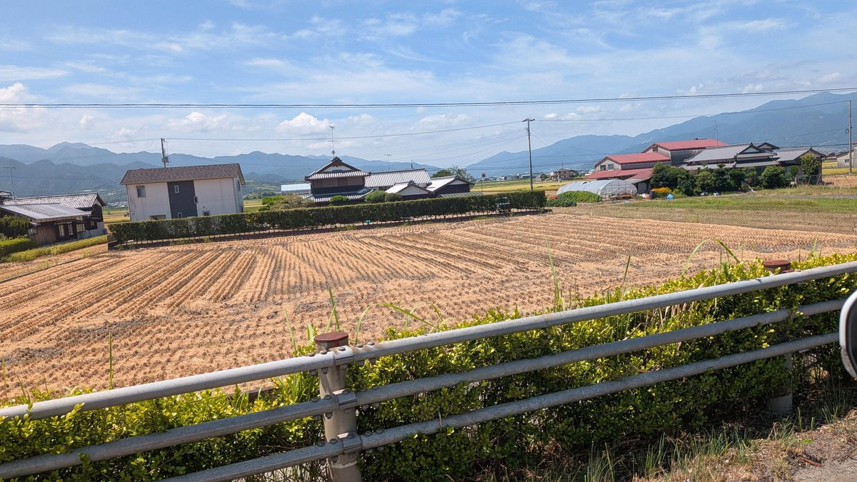 REBethSchutte's tweet photo. ドラマなふたり、なんでかわからんけど物語に入り込みすぎて、結婚式シーンで一緒に拍手しかけて危なかった https://t.co/HGPMaBXfyp