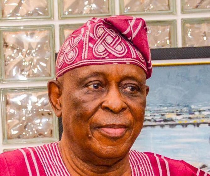 MukhtarBalaa's tweet photo. APC Appoints Body of Advisers for 2027 Presidential Campaign

Body of Advisers (Elder Statesmen)
1.  Chief Bisi Akande
2.  Chief Segun Osoba
3.  Senator Rochas Okorocha
4.  Senator Abdullahi Adamu
5.  Senator Florence Ita Giwa https://t.co/EUjcRnamMU