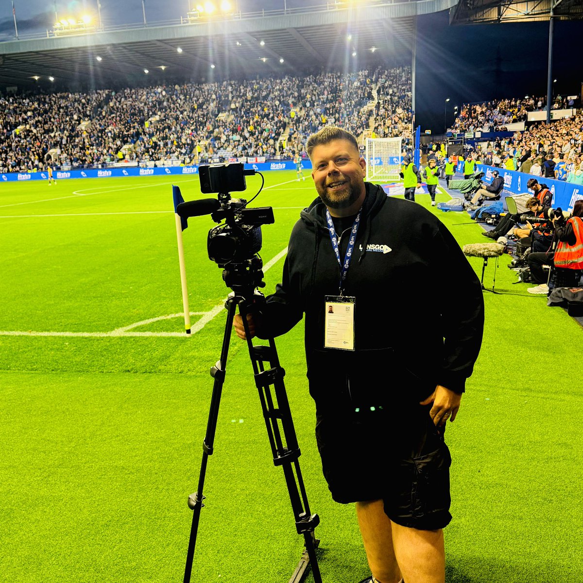 TurnerMedia1's tweet photo. @LENSGOvisuals are delighted to be continuing our partnership with @swfc filming the Inside Matchdays series ⚽️ 

Watch Episode 1 on the #swfc channels now, and I can’t wait to capture more this season 🎥

Ps thank you to everyone that sends photos of me filming too 😅 https://t.co/09W3IusO50