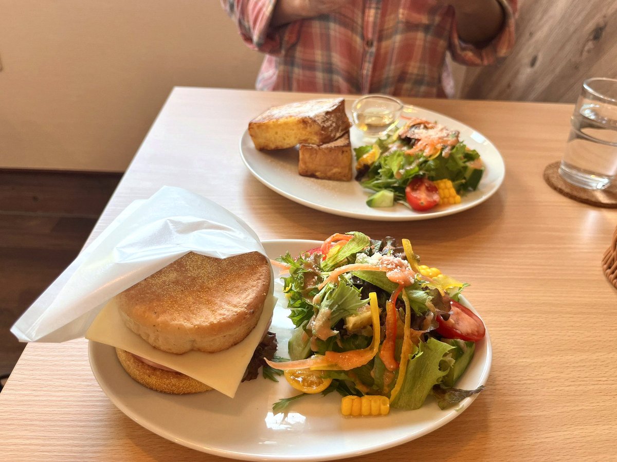 Alfreadolucas's tweet photo. 友人とカフェ→リンチ→温泉→お酒と麺
という流れ幸せすぎ
まずは温泉へ🏃🏻♀️➡️🏃🏻♀️➡️ https://t.co/UMIgweiz4i