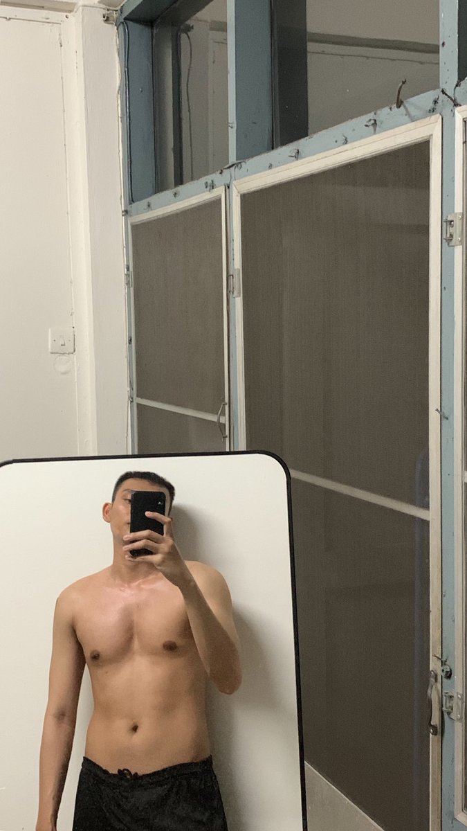 JamesKrisada's tweet photo. เบื่อๆอะ 😔#หัวเกรียน https://t.co/97v4dAqNFP