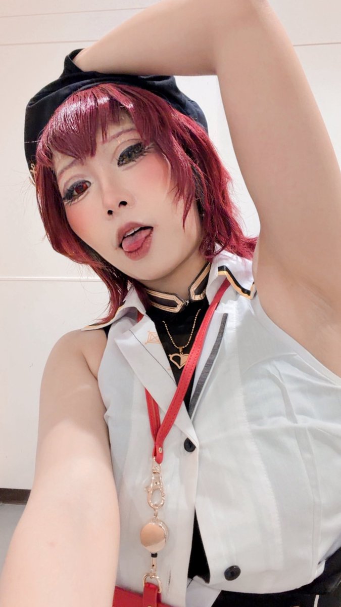 thea_coscos's tweet photo. ⚠️cosplay 

Oops.

#マリンのお宝 https://t.co/1uBizYt3Yb