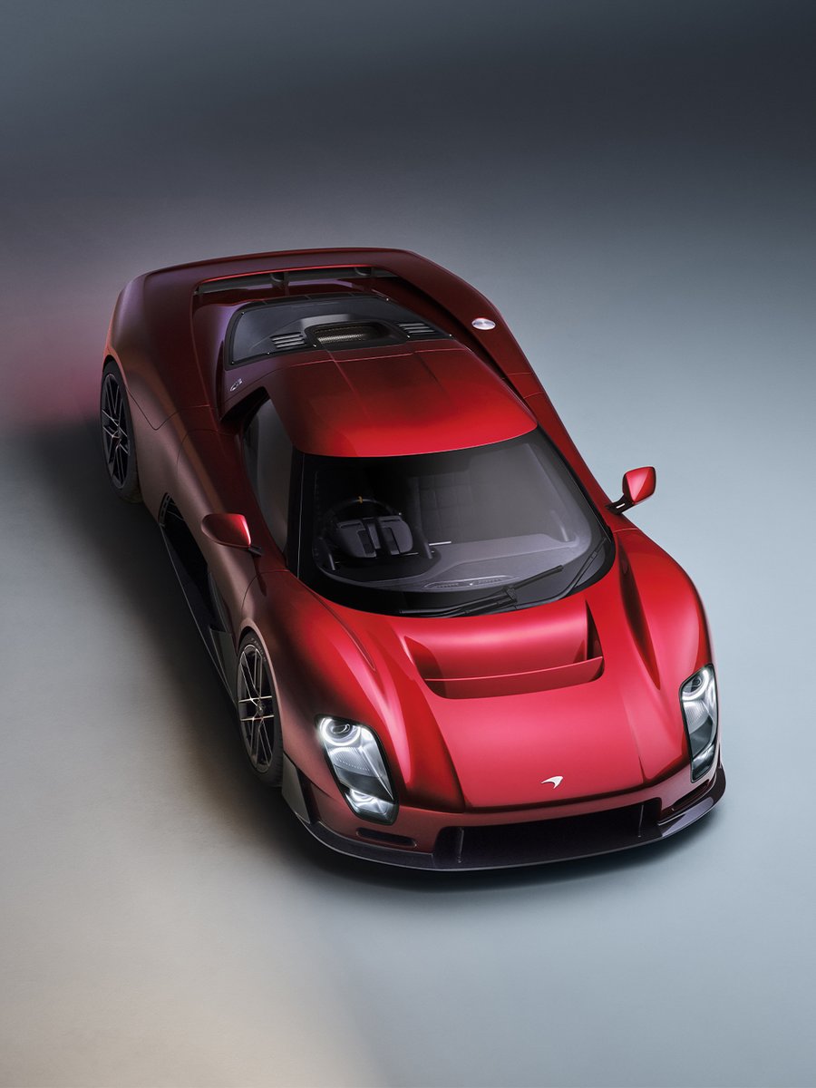 McLarenAuto's tweet photo. Interpreting the styling of 1960s racing cars, McL 6GT sits low and wide. The car reads as a single continuous form, with the roof flowing into the rear deck and engine cover.

Together, these elements create a design that is both forward-looking and unmistakably connected to McLaren’s heritage.

#McLarenAuto #McL6GT #McLarenMcL6GT