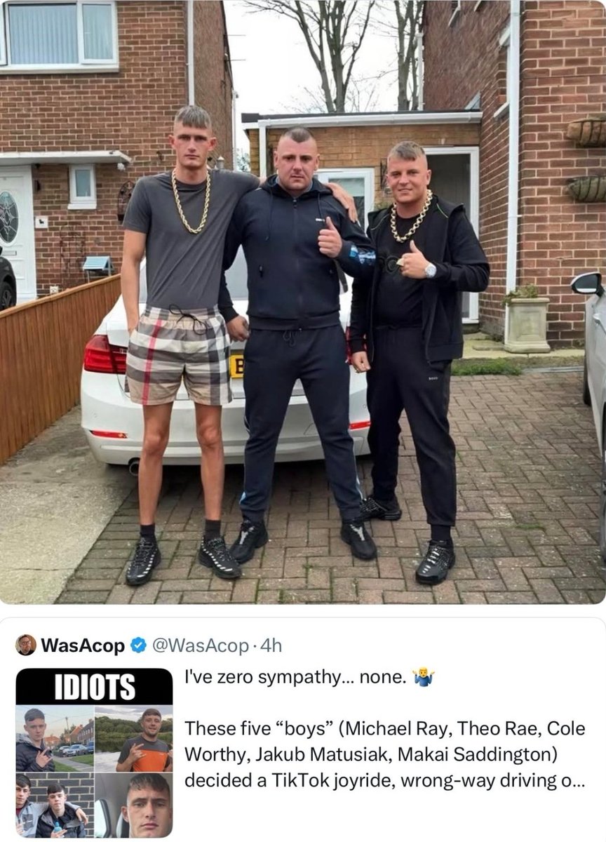 Scouse_Sammy's tweet photo. @Jerrybarringon @Mickuzbz Silly little boys hey🙄🙄🙄 https://t.co/8BEPCpexhX