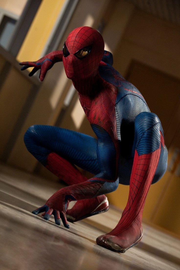 bvstdk's tweet photo. Tobey and Andrew have done far better poses than Tom ever did. They intentionally made them do bad poses so Tom can look like the main character. 
Also notice how ugly the movie looks. https://t.co/Wq1kRKgETQ