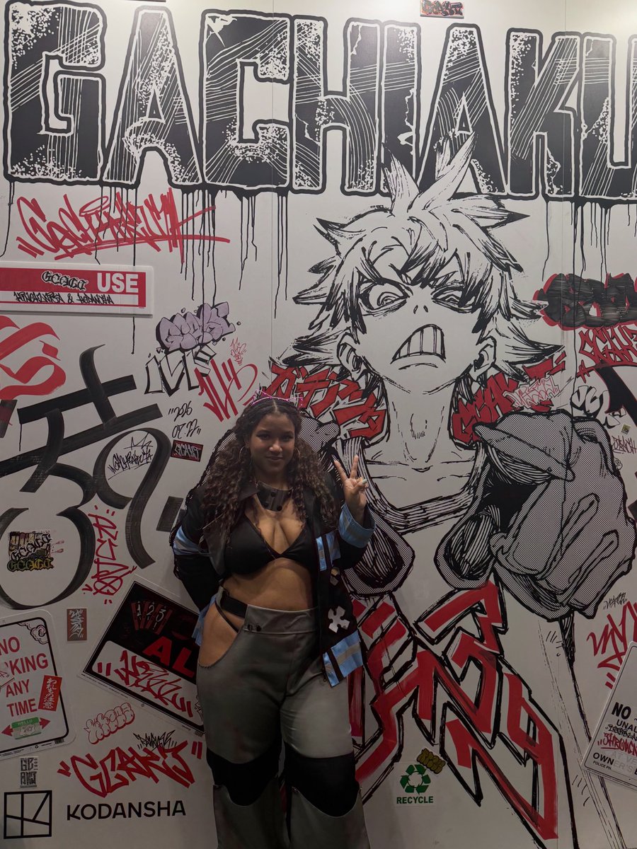 AnimeAsh41's tweet photo. Coming in HOT🔥 animenyc weekend is wrapped up &amp; all that’s left to do is reminisce😔 …until next convention🤪 https://t.co/WICQKthgqE