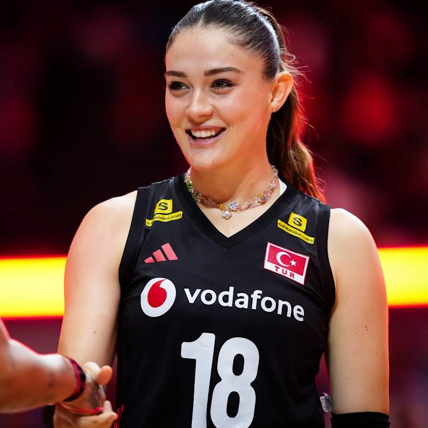 gibbybaris's tweet photo. ⚡️ Zehra Güneş x Slovenya İlk 3 Set

9/11 %82 hücum
3 blok
12 sayı, +11 WL https://t.co/ZgDleRqDXB
