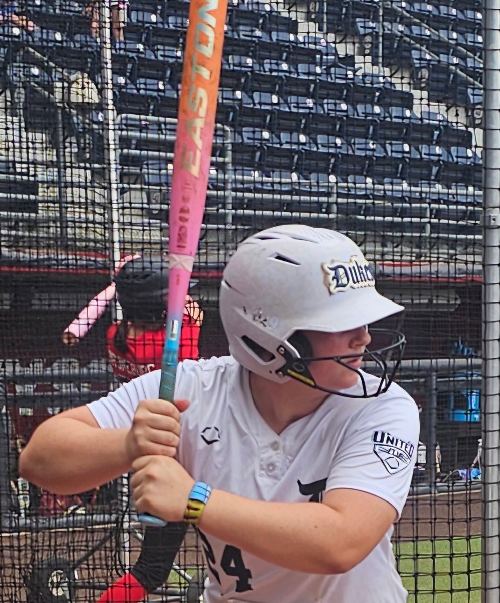 playerscardsai's tweet photo. Campers at the @LibertySB sporting their players cards wristband 😍🤩 https://t.co/Jf6CHBEQa5 https://t.co/A0hl9hacCQ