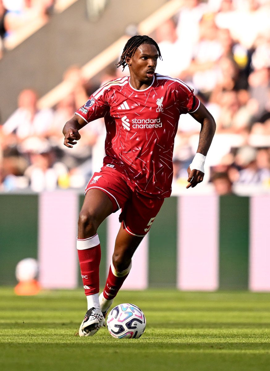 The_RedsIndo's tweet photo. Gimana debut para pemain anyar Liverpool malem ini? https://t.co/OSZ0v3n9Q2