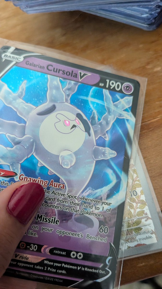 JasminusOne's tweet photo. 🌹🍇 I went card hunting again 
#PokemonTCG https://t.co/9bVAsr1upY