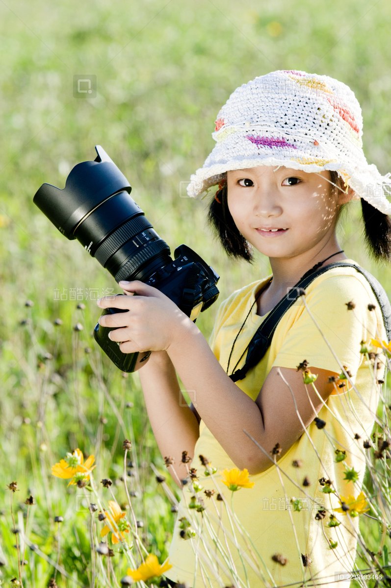 nxt96567278's tweet photo. New to photography Master these 3 basic rules first: rule of thirds, leading lines, and natural light. They’ll level up your shots fast—no fancy gear needed! https://t.co/xLlbmInSzR