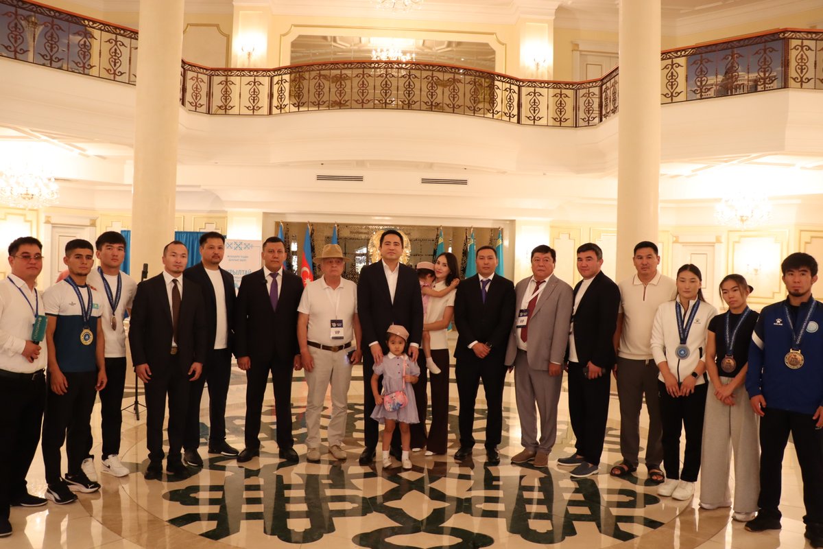 qazaqembbaku's tweet photo. 🔹 Құрылтай депутаттарының сайлауы шеңберінде құрылған № 426 сайлау учаске қызметін аяқтады.
🔸 Избирательный участок № 426, сформированный в рамках выборов депутатов Курултая, завершил свою работу.
🔗 https://t.co/XGZCiExKiB
We are #Kazakhstan.
We are #BornBold. https://t.co/hLx9TJr6C1