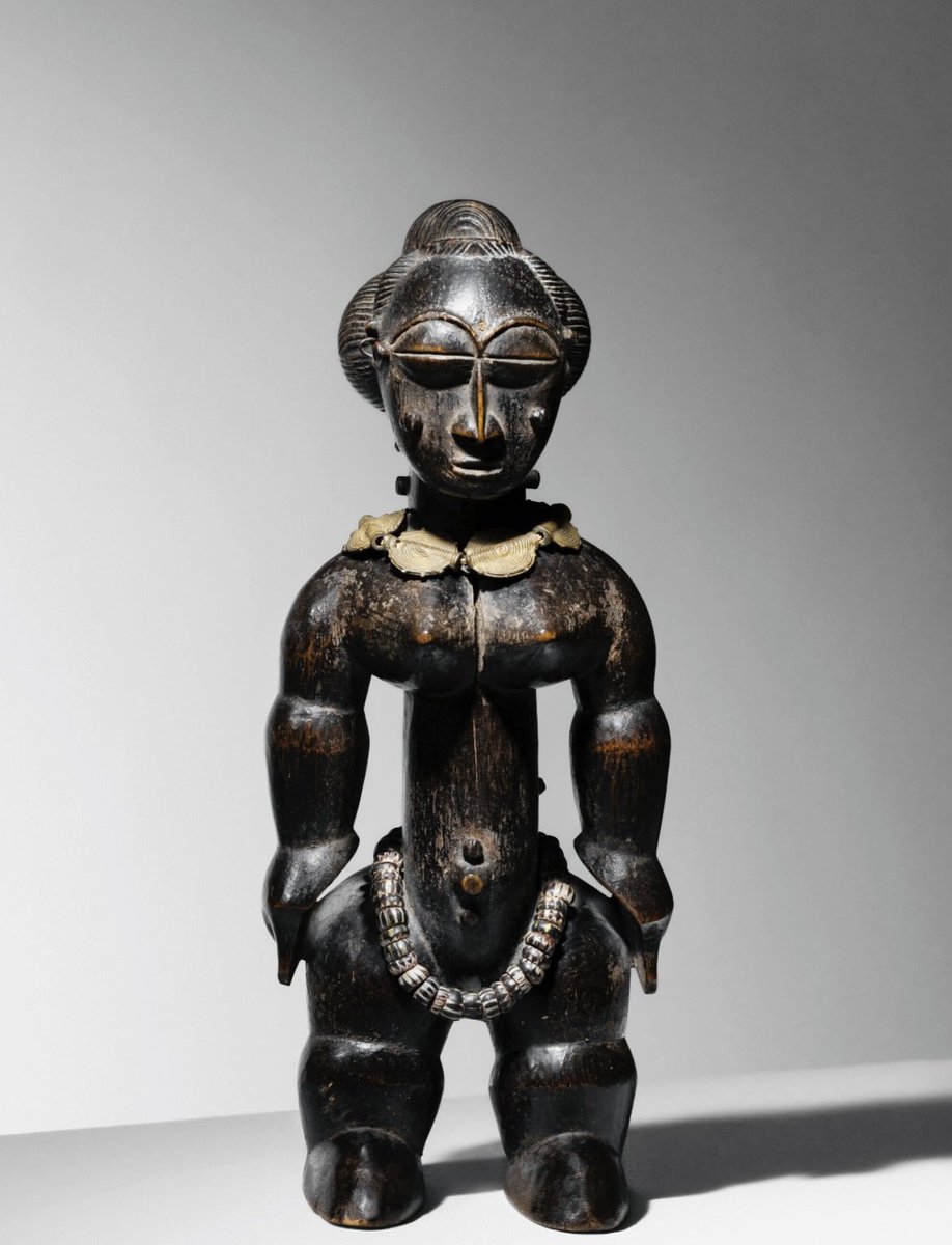 AChukwuche15183's tweet photo. Ebrié Nkpa-Aya-Sopi (Nkpasopi), Wooden Female figurine   
19-20th century
Côte d’Ivoire 🇨🇮 https://t.co/cUPrceYoVt