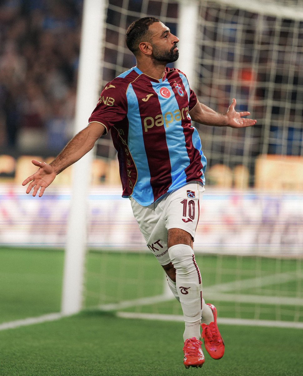belalcaggins's tweet photo. adam iptal edilenlerle birlikte 4-5 gol attı bugün amk https://t.co/6igQ8I1G27