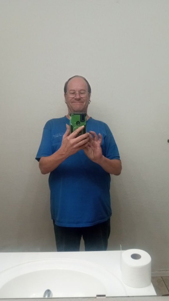 Kennethsgr's tweet photo. I hope age doesn’t bother you 😳🫣 https://t.co/GhsvWMLYJi