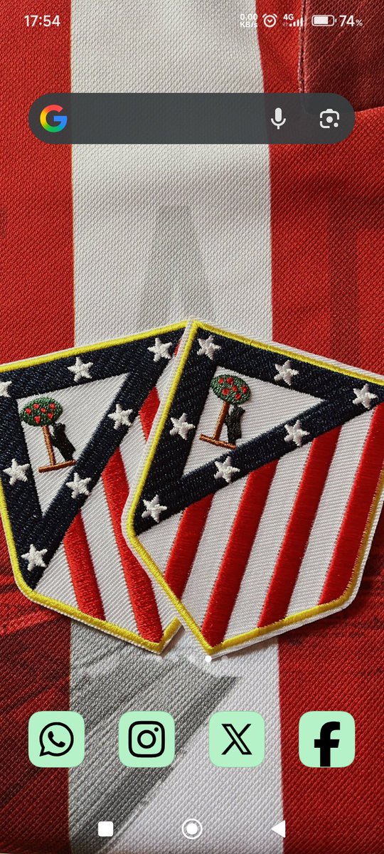 Joukaine67's tweet photo. @EduardoDeAtleti Con su permiso, la he puesto como fondo de pantalla, gracias antemano 😸 https://t.co/yCX79AdOZY