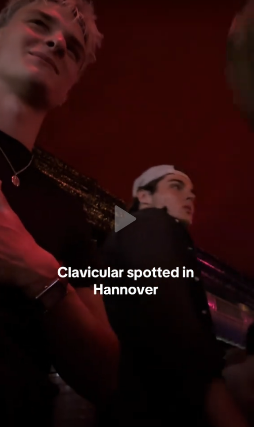0ja_ce0's tweet photo. clavs lost twin? https://t.co/DUrUlbclhr