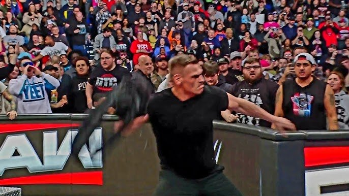 DFW_Wrestling's tweet photo. @LunaticOfDFW @MATSIEGMARDFW SIEGMAR IS ABSOLUTELY FURIOUS, GRABBING THE REFEREE BY THE SHIRT AND DEMANDING A THREE COUNT, BUT OUT OF NOWHERE REX WITH DIRTY DEEDS https://t.co/QswgN1IDoz