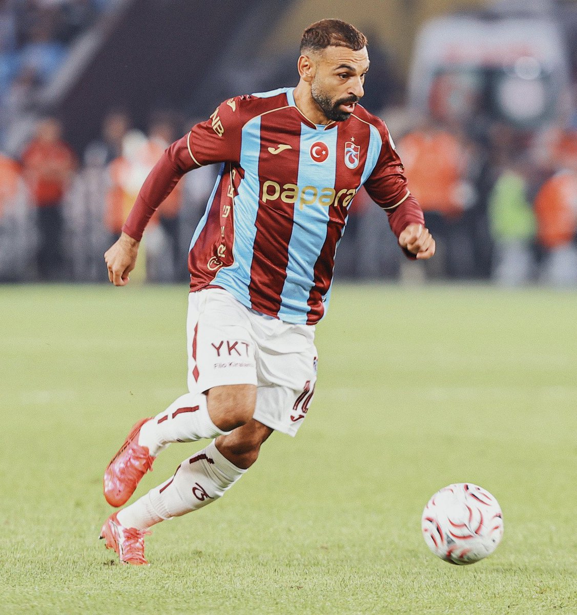 petedunhamic's tweet photo. kıskanmaya gerek yok.. bize bu adamı ülkemizde izlettiği için trabzonspor'a teşekkür ederiz https://t.co/XBPIMaHHsB