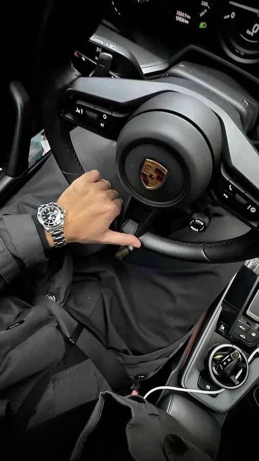 GentlemenxEra's tweet photo. The lifestyle starts with taking care of yourself. https://t.co/uV2CFnr3cT