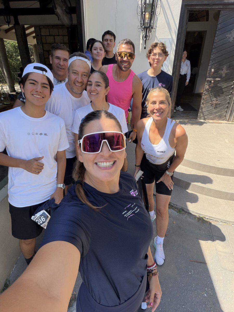 annagzz's tweet photo. Héroes Ocultos 2026 🏃♀️💨🫰🏻
Entre familia y amigos….. qué bonito es compartir la vida… ¡y también las carreras! 🫶🏻
#sundaymorningrun #heroesocultos #carrera #run #km https://t.co/HMNpPOKfjl