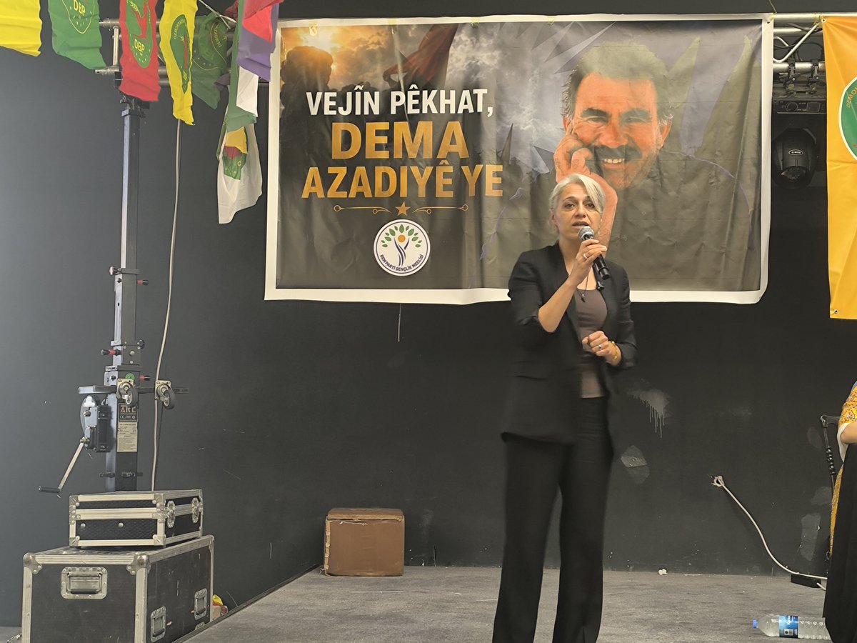 demurfail63's tweet photo. Urfa’da gerçekleştirilen DBP 2. Olağan İl Kongresi’nde yeni seçilen yönetime başarılar diliyoruz. 

Önceki dönem yönetimine emek ve özverilerinden dolayı teşekkür ediyor, yeni dönemin halklarımıza hayırlı olmasını diliyoruz. https://t.co/fPBLBQXKFF