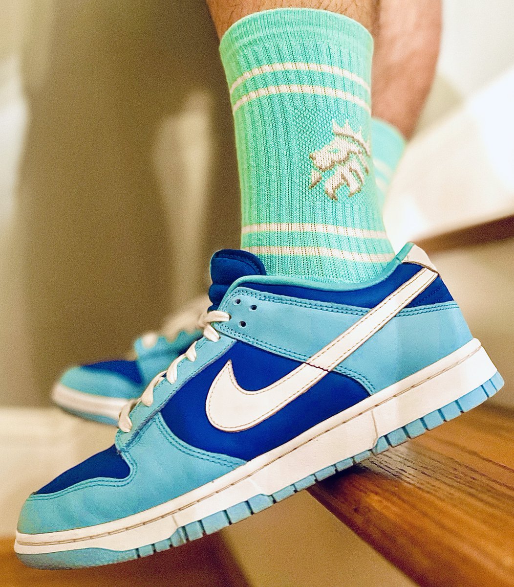 SneakerTweeker's tweet photo. Nike Argon Dunks on foot today. Matching pair with my daughter. Happy Sunday! #KOTD #SNKRSkickcheck #DunksforDays #yoursneakersaredope #wearyourkicks #photographyisart #photooftheday #sneakerhead #SNKRS https://t.co/Ylkco4LuQQ
