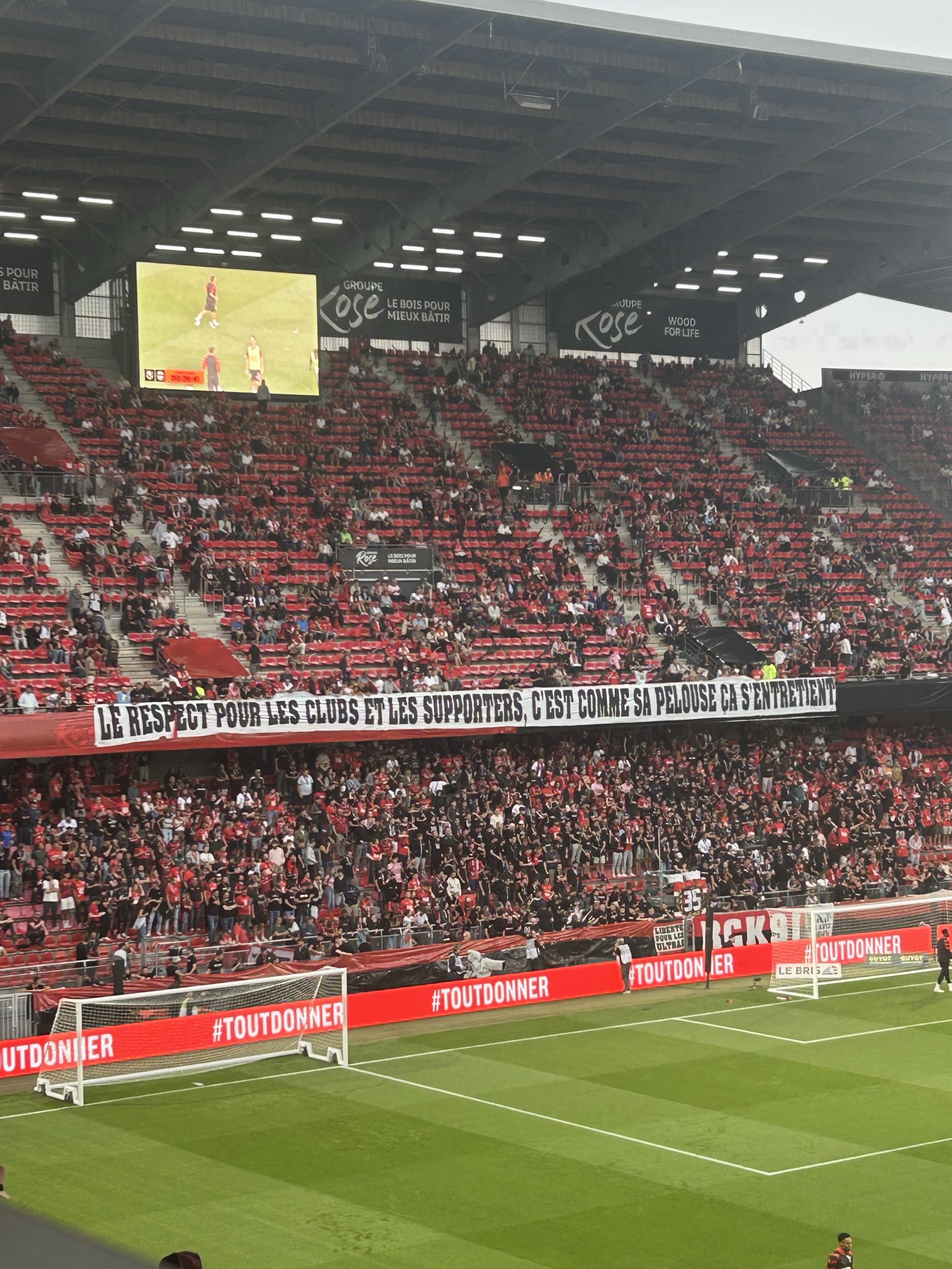 Premier message des supporters rennais envers la direction parisienne ...