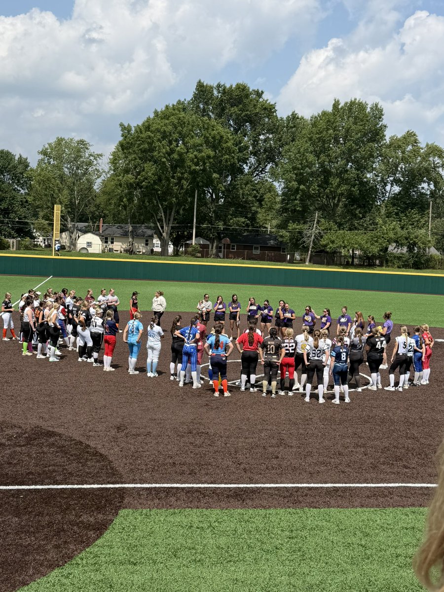 JarasJayden's tweet photo. Thank you Ashland for hosting a phenomenal camp! 💜💛
@AshlandUSball @tcwall45 @icnationalwall https://t.co/oCdLbnBLrj