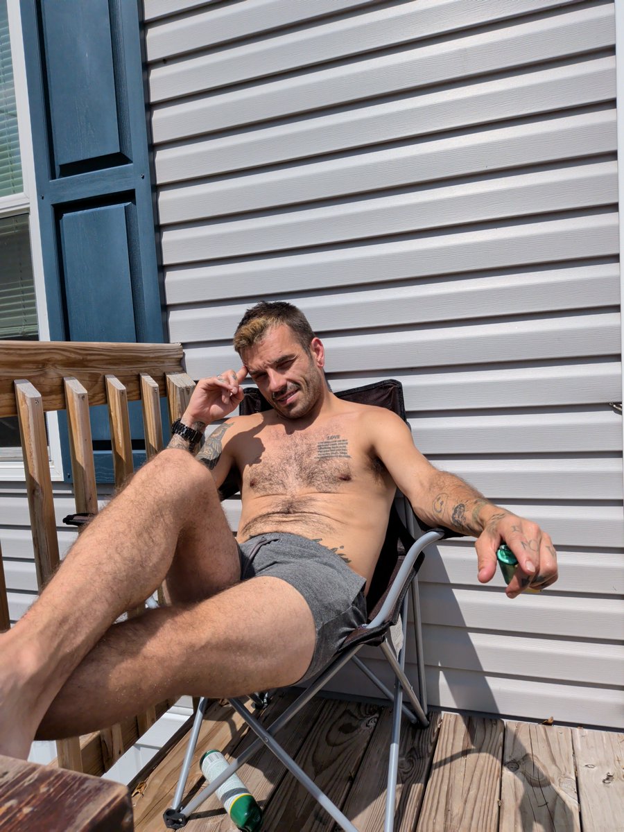 Antickxxx's tweet photo. Even just relaxing @nck6sixxx is sexy as all hell https://t.co/ESXuglWqdm