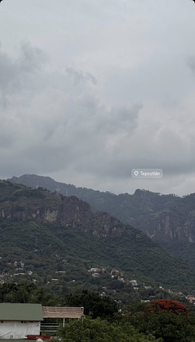 Nickki_Lover_23's tweet photo. Arantza está en Tepoztlán ⛰️⛰️⛰️ @arantzaruiz_  #arantzaruiz #teamarantza #arantzaforever #amigos #tepozotlán https://t.co/vdMajqY950