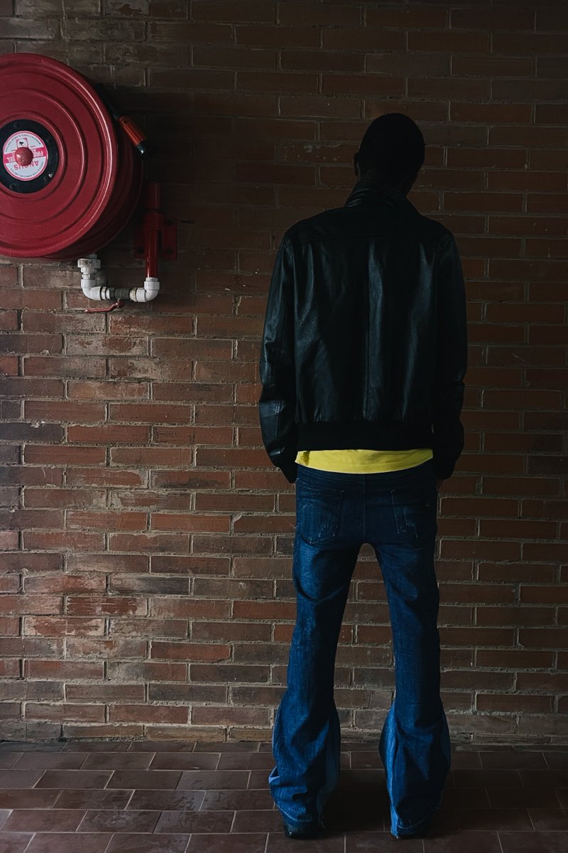 Kin_Neverseen's tweet photo. Boots &amp; leather....#longlivedaarchive https://t.co/q3wGIDzizd