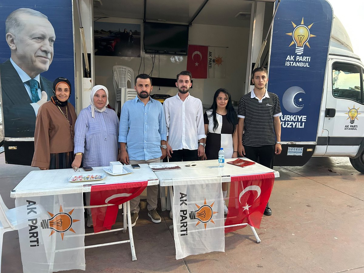 tuzlaakgenclik's tweet photo. 📍Tuzla Sahili

Ak Nokta’da vatandaşlarımızla bir araya gelerek samimi bir sohbet gerçekleştirdik. Üye çalışmasında bulunduk , çalışmalarımız son hızıyla devam ediyor. https://t.co/HamFQ6a3k9