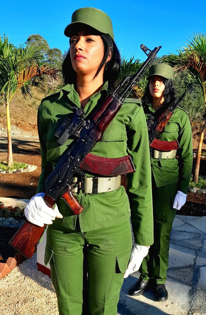 siempreconcuba's tweet photo. 🇨🇺✊🌸 El ICAP felicita a la Federación de Mujeres Cubanas (FMC) en su nuevo aniversario. Fundada el 23 de agosto de 1960 por #VilmaEspín, la FMC ha sido una revolución dentro de la #Revolución. Gracias a las mujeres cubanas por su resistencia, entrega y dignidad. ✊❤️ #ICAPC https://t.co/mS4hGeTpP1