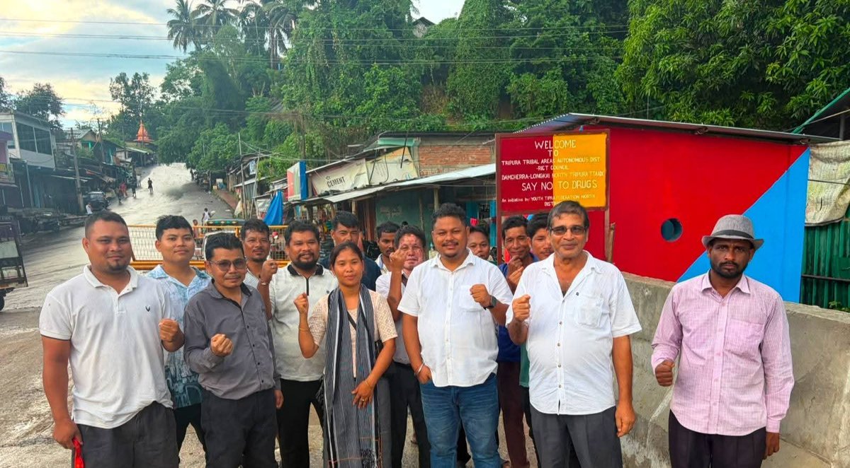 YTFTIPRA's tweet photo. Under the guidance of Hon’ble #YTF North District President Shri Khukon Tripura, a TTAADC signboard was installed at Damcherra, Mizoram–Tripura border. https://t.co/kra8VgYai0