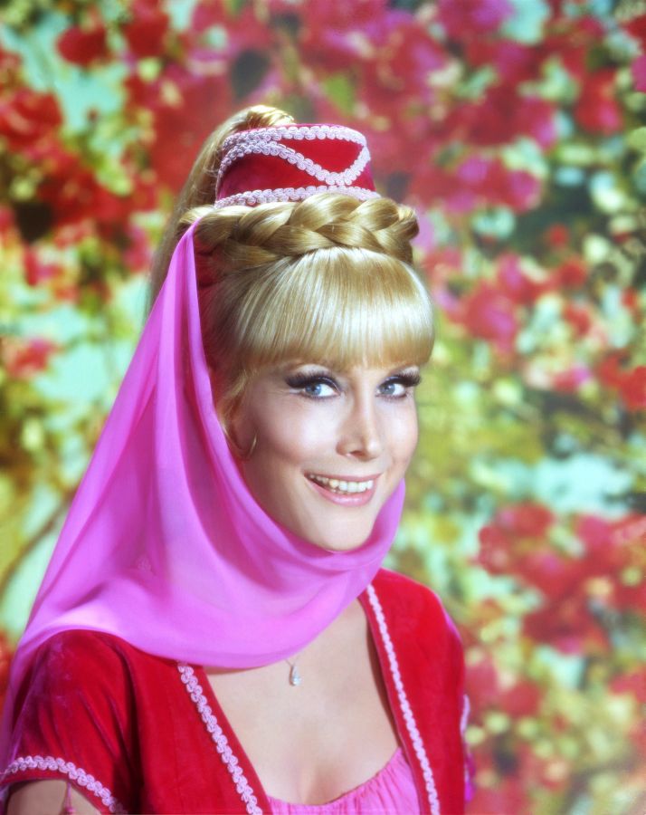 HollywoodYeste1's tweet photo. Barbara Eden, I Dream of Jeannie (1965-1970)

About Jeannie:

"She's very easy to live with." ~ Barbara Eden https://t.co/KQcfiLwkVi